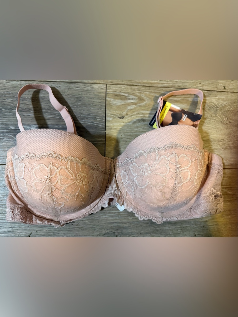 Bali Women's Lace Push-Up Bra - Blush Pink 40C-NWT